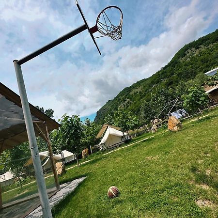 Hovek Guest House Dilijan Luaran gambar