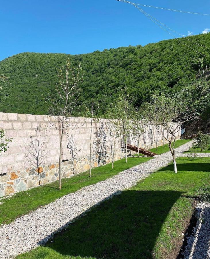 Hovek Guest House Dilijan Luaran gambar