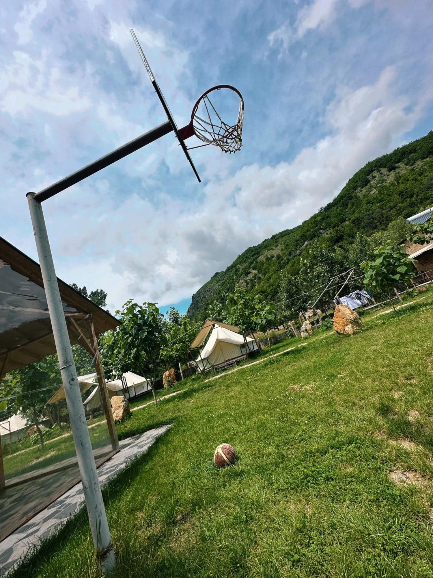 Hovek Guest House Dilijan Luaran gambar