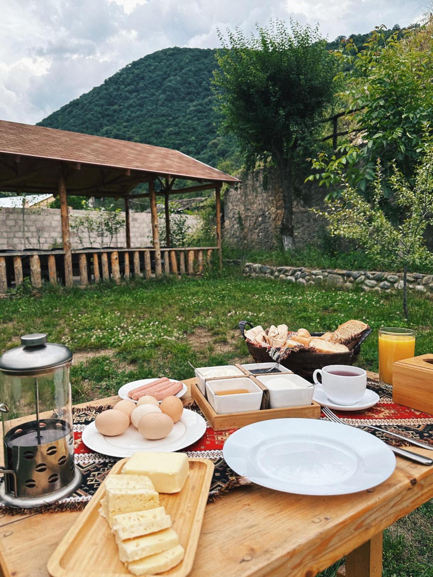 Hovek Guest House Dilijan Luaran gambar